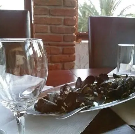 安通旅馆 招待所 Sukošan