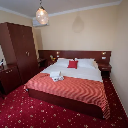 招待所 安通旅馆 Sukošan