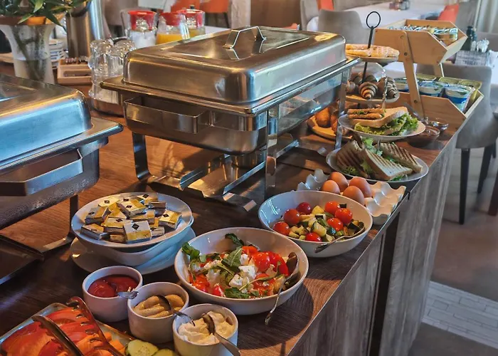 Anton בית הארחה