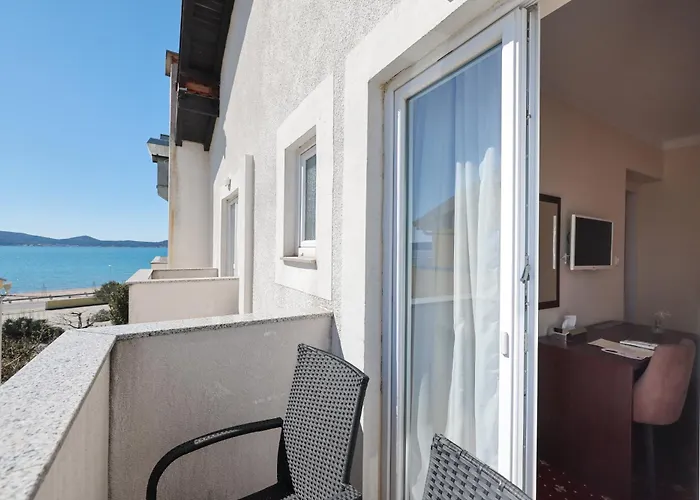 בית הארחה Anton